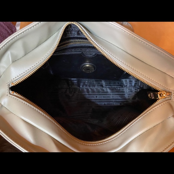 Love Moschino Logo Scarf Top Handle Bag - Picture 11 of 13